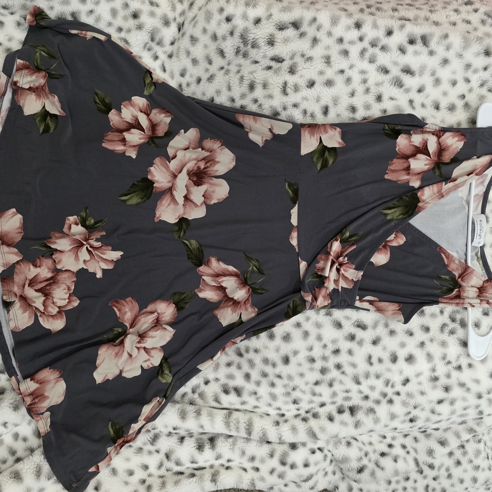 Kaleigh Elegant Floral Dress with Pink and Gray